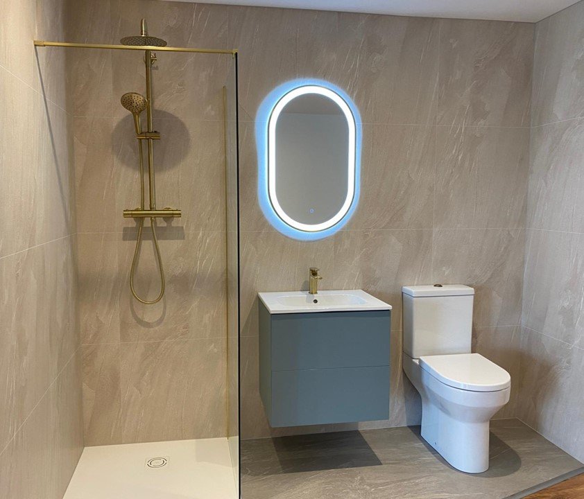 Fibo mitrumizturīgs apdares panelis, Bēšs akmens, 2400x620x10mm