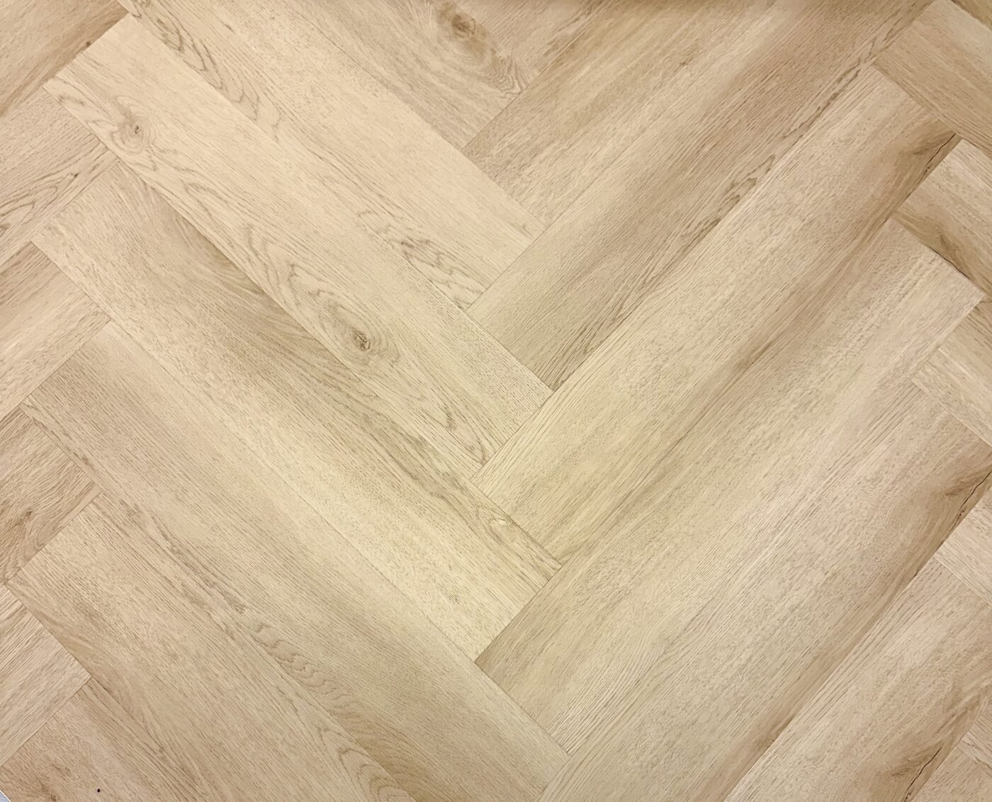 VINILA GRĪDAS SEGUMS SKUJIŅA (HERRINGBONE) - Beige oak 2012H / 6,5 x 128 x 640 mm KK33